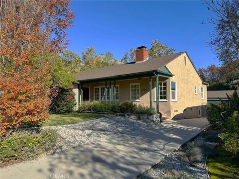 Photo of 2026 Pepper Dr, Altadena, CA 91001 (MLS # AR25275082)