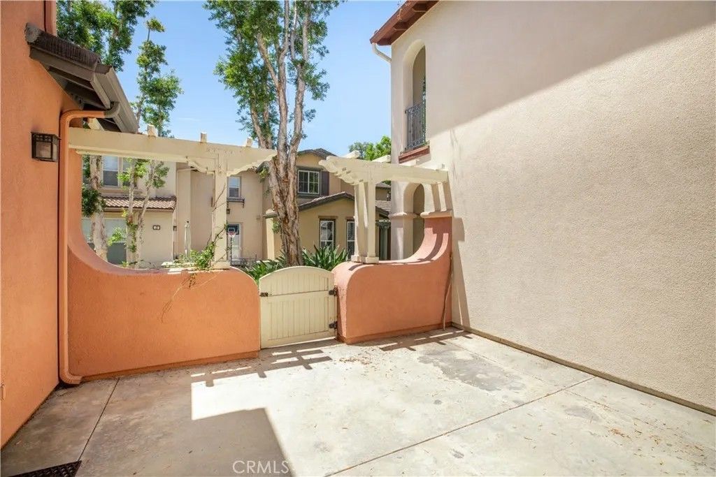Photo of 16 Ellistone #43, Irvine, CA 92602 (MLS # OC26064590)