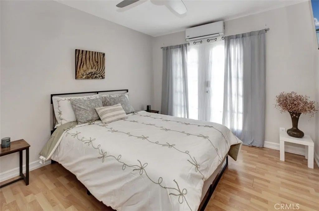 Photo of 24017 Sylvan, Woodland Hills, CA 91367 (MLS # OC25274403)