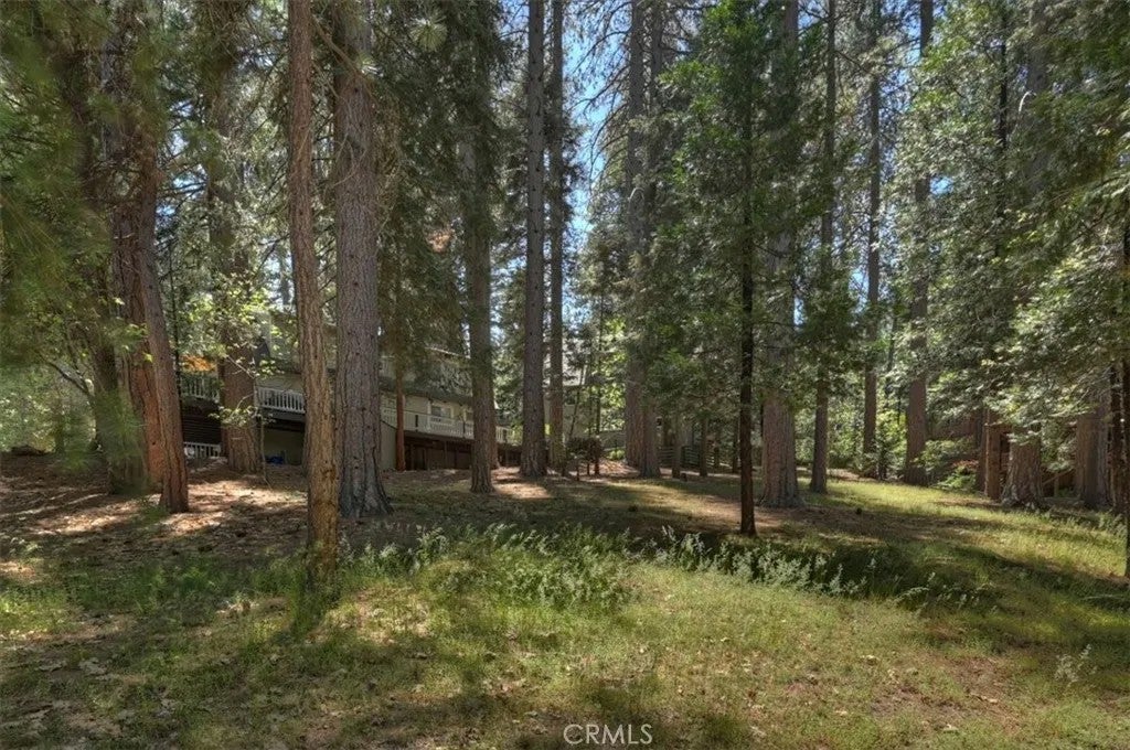 Photo of 388 Riviera DR, Lake Arrowhead, CA 92352 (MLS # IG26146846)