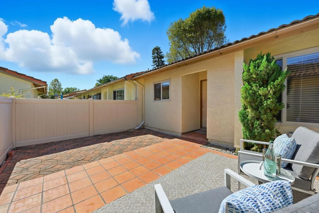 Photo of 1642 Forestdale Dr, Encinitas, CA 92024 (MLS # 250042056)