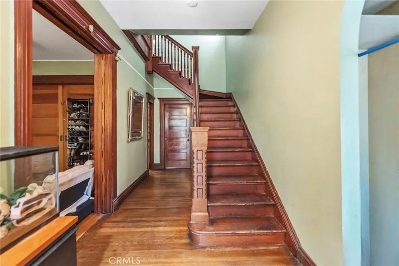 1545 Cambria