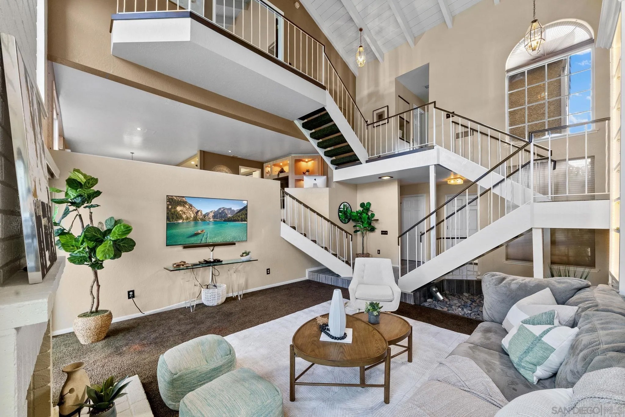 7508 Jerez Court