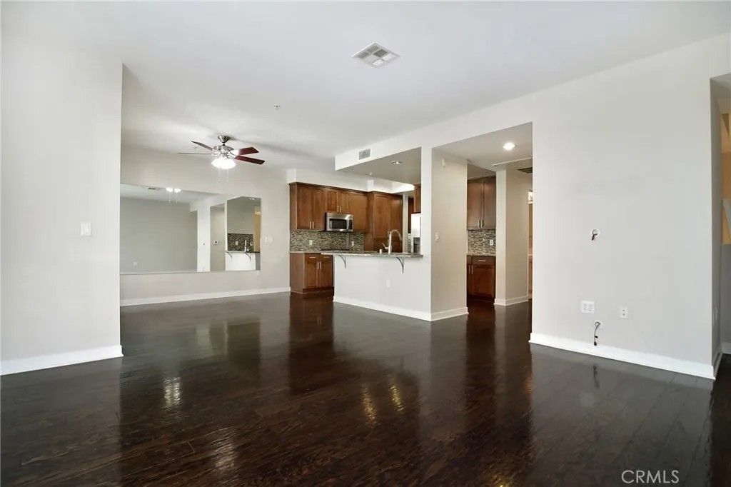 Photo of 21301 Erwin Street #231, Woodland Hills, CA 91367 (MLS # SR26156765)