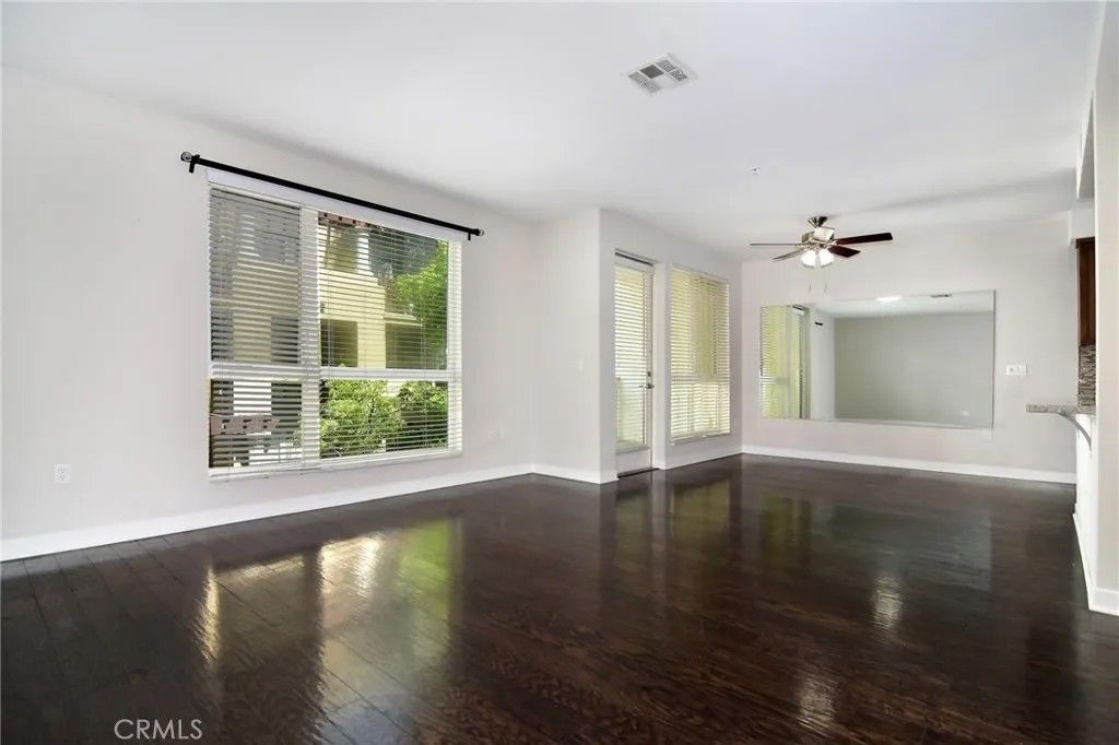 Photo of 21301 Erwin Street #231, Woodland Hills, CA 91367 (MLS # SR26156765)