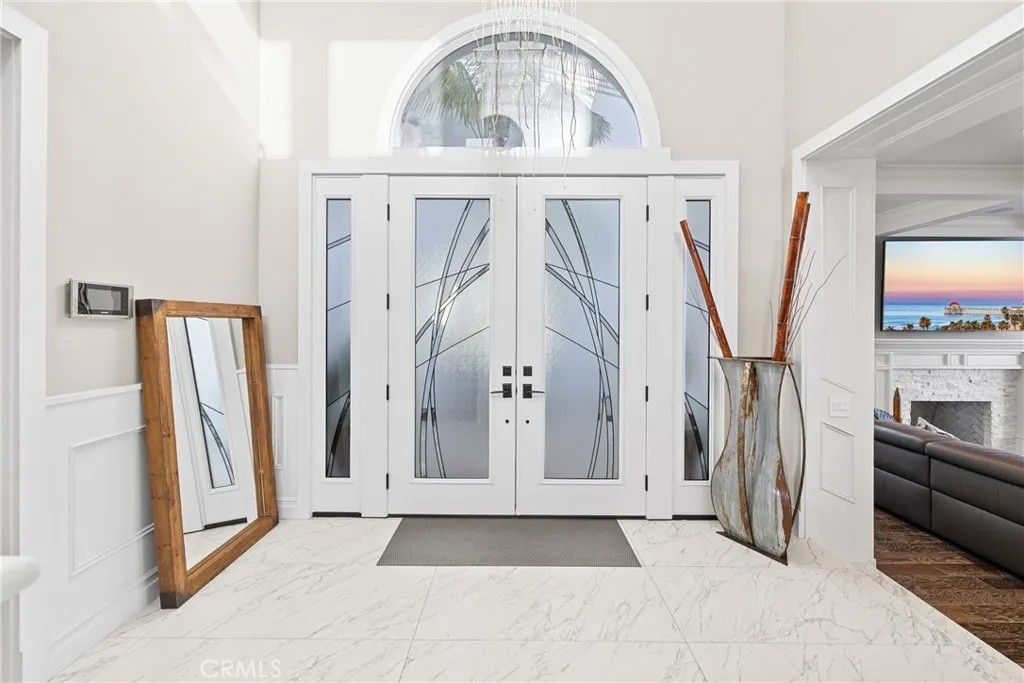 Photo of 3212 Portofino Cir, Huntington Beach, CA 92649 (MLS # OC26025314)