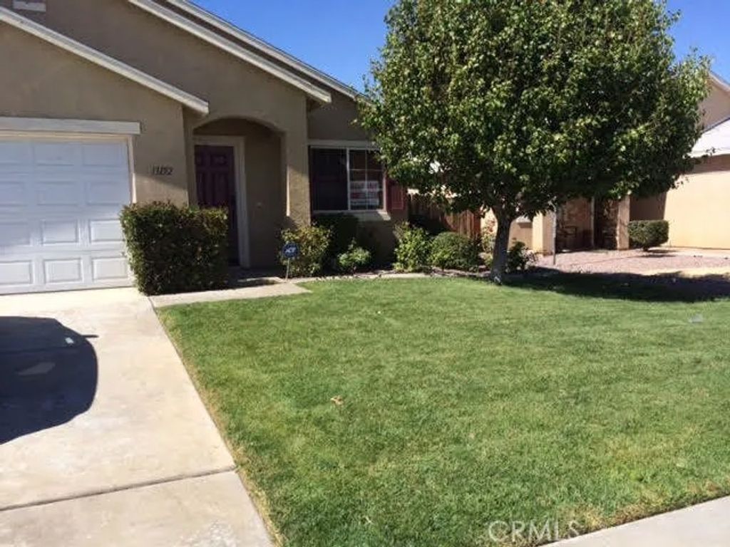 Photo of 13152 Mesa View, Victorville, CA 92392 (MLS # CV26028609)