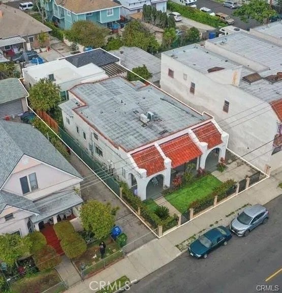 1213 W 24th