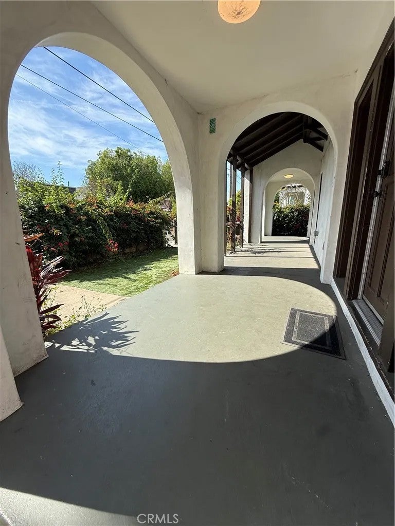 1213 W 24th