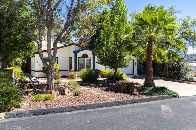 2642 Bridle Trail