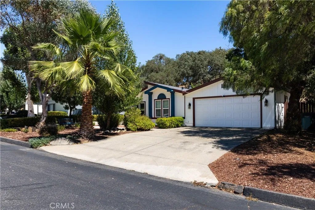 2642 Bridle Trail
