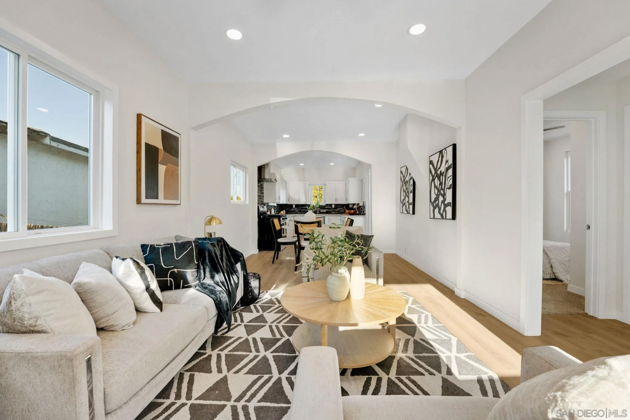 425 S Bancroft