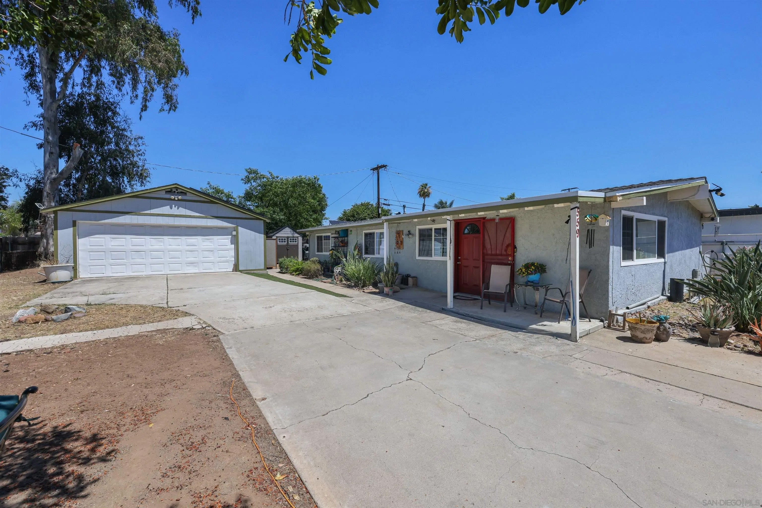 559 Lindsay Street