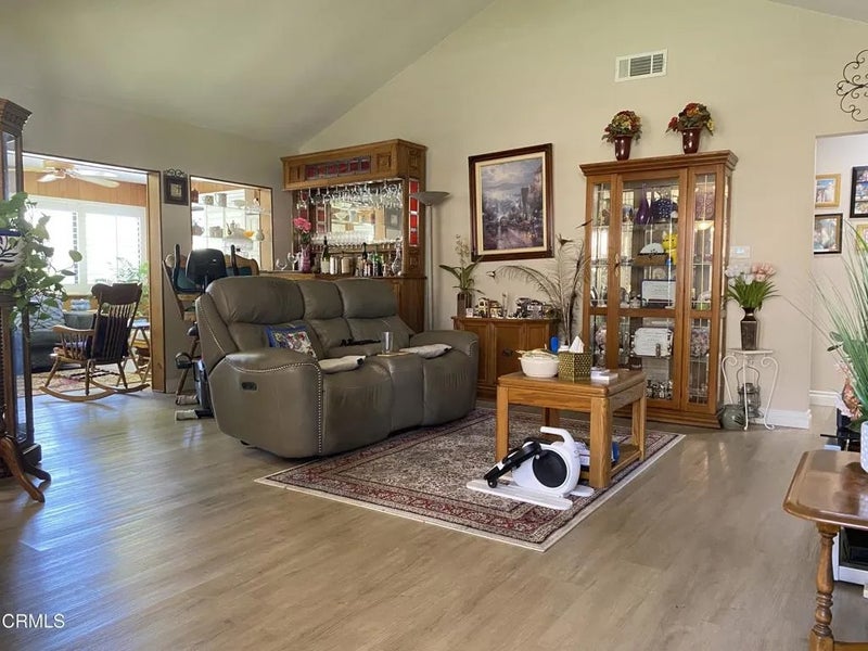 39104 Village 39