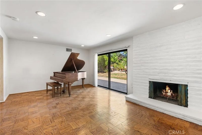 12324 Woodley