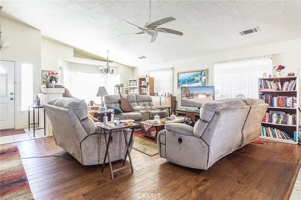14666 Cool Glen