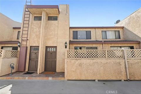 Tiny photo for 22038 Vanowen St #215, Woodland Hills, CA 91303 (MLS # SR25235684)