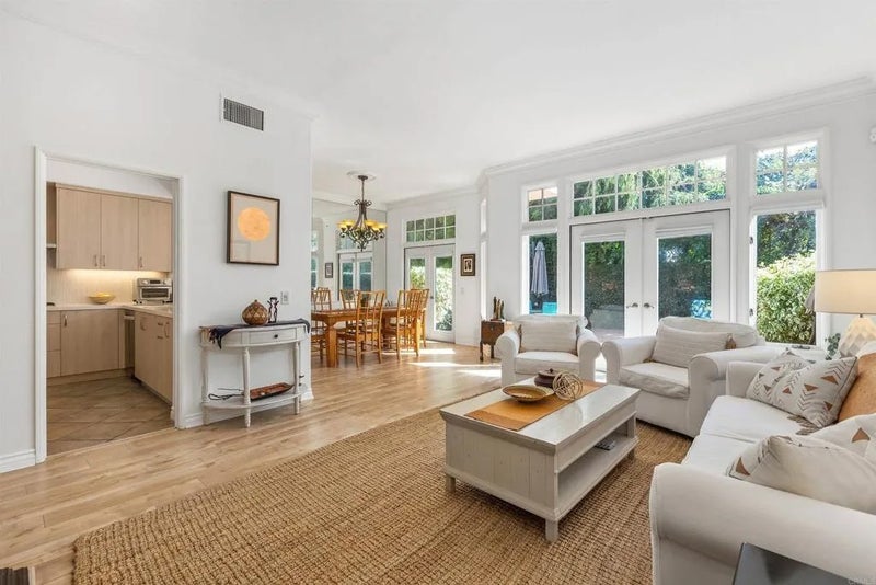3626 Paseo Vista Famosa