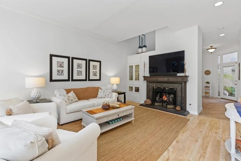 3626 Paseo Vista Famosa
