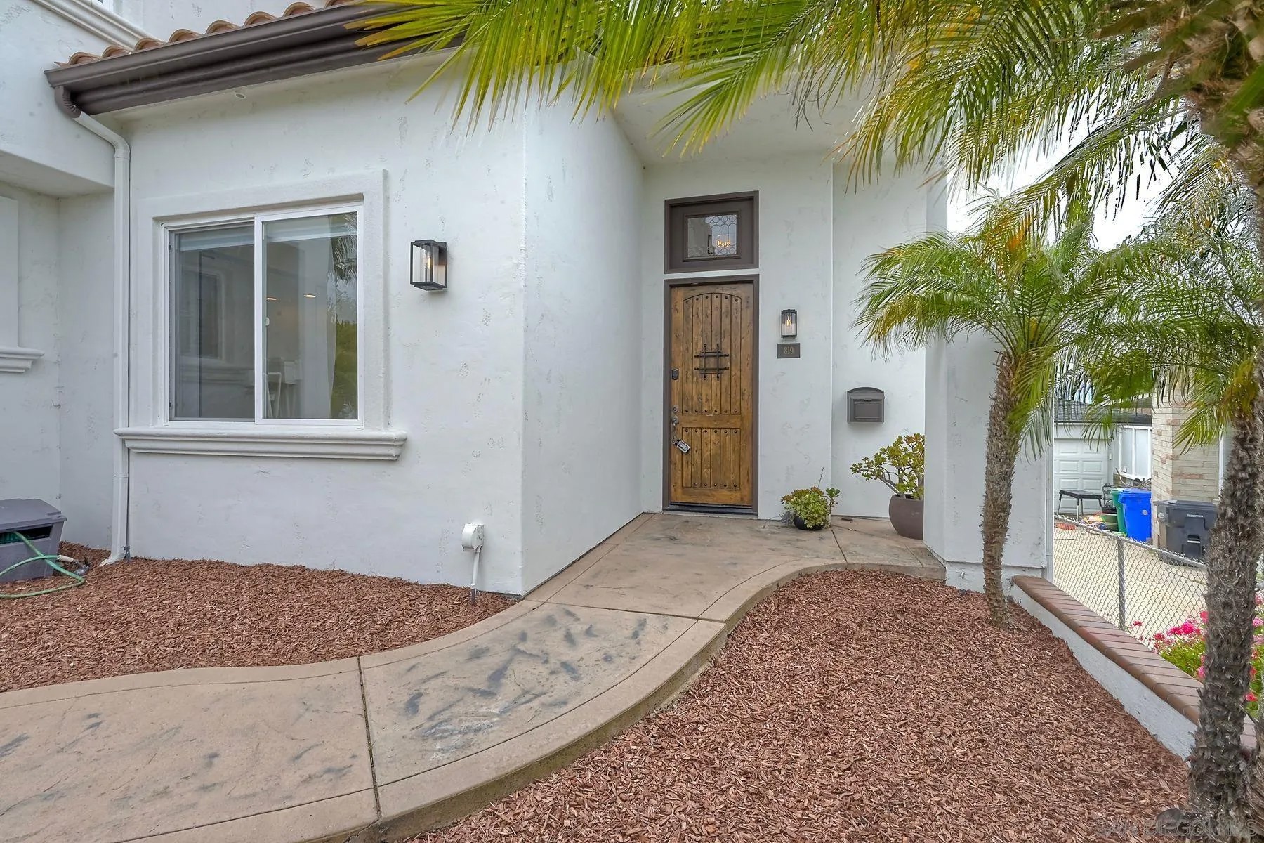 819 Van Nuys Street