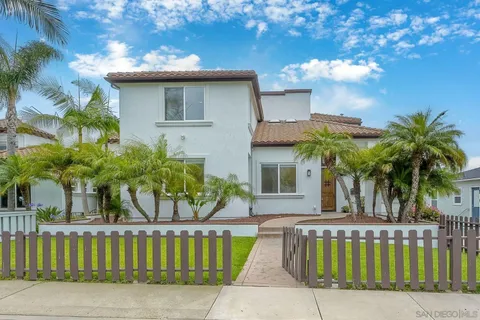 819 Van Nuys Street, San Diego, CA 92109 - #: 250031548