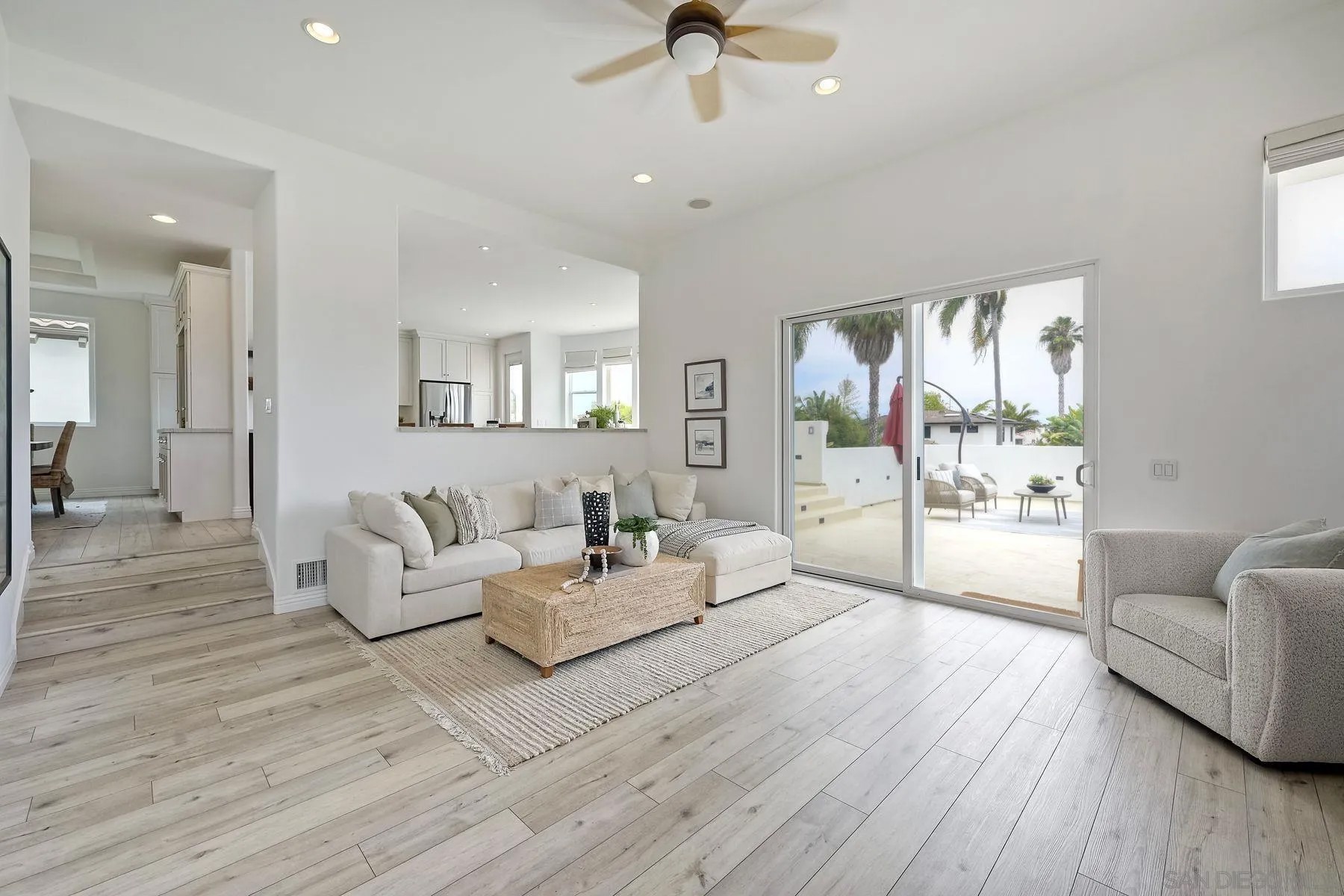 819 Van Nuys Street