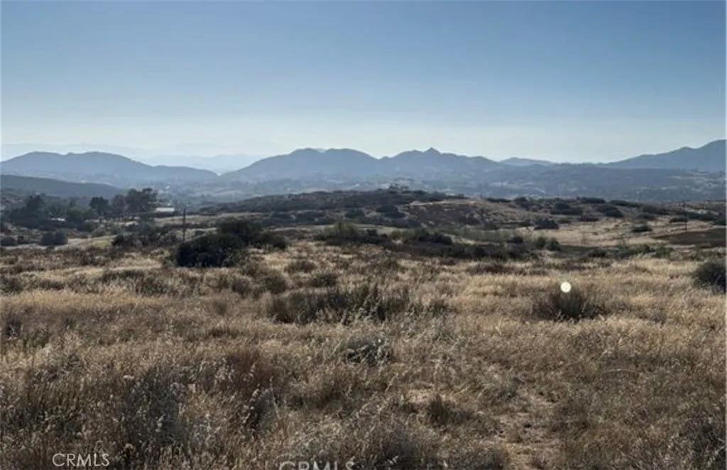Photo of 0 E Benton Rd (Adjacent to 38210 E Benton Rd), Hemet, CA 92544 (MLS # SW26123732)