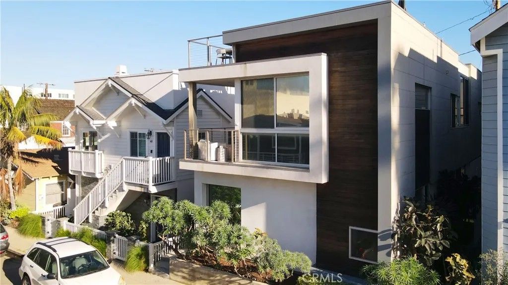 Photo of 44 61st Place, Long Beach, CA 90803 (MLS # OC26009324)