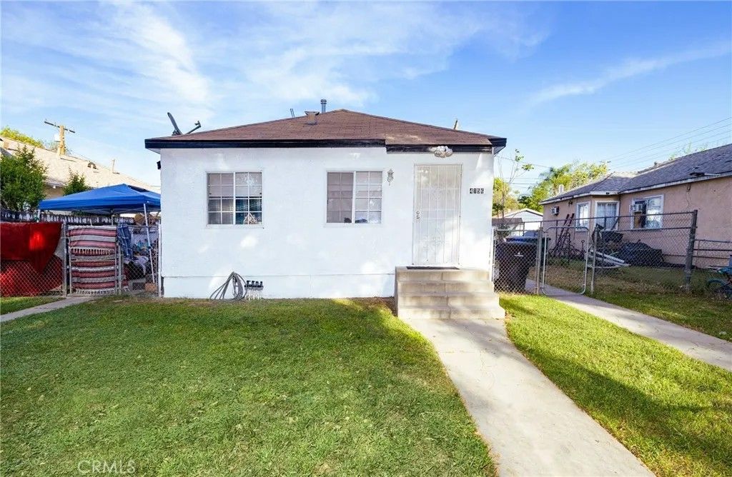 Photo of 4156 Dwight Ave, Riverside, CA 92507 (MLS # DW26059479)