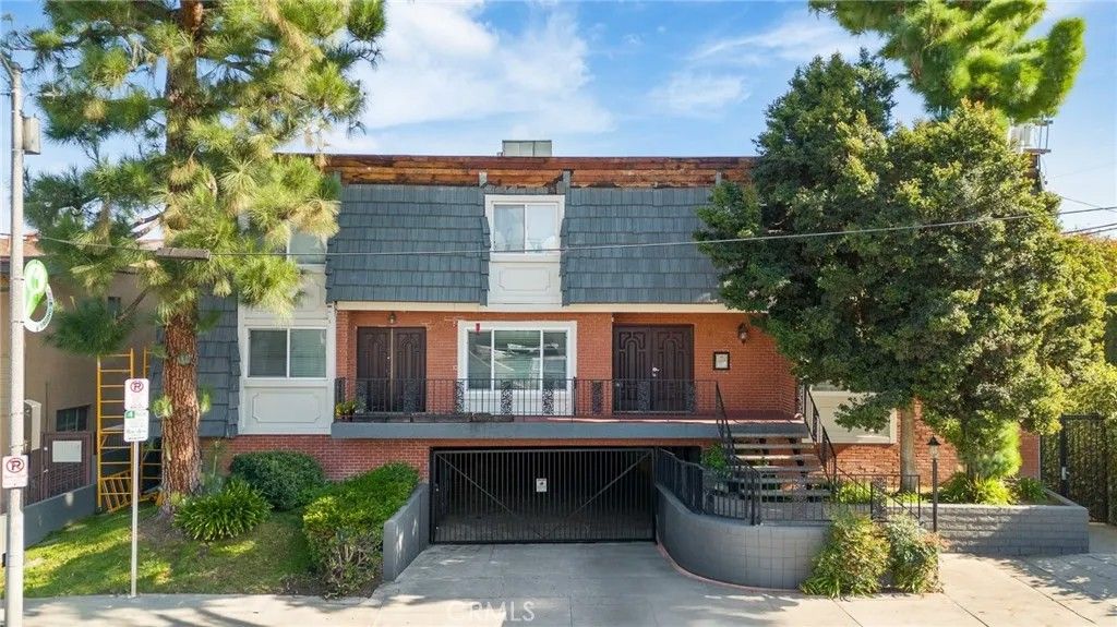 Photo of 4216 Ethel, Studio City, CA 91604 (MLS # SR25270781)