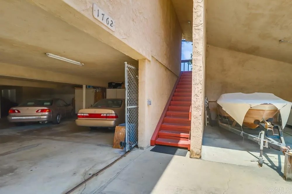 1762 Locust Street 4