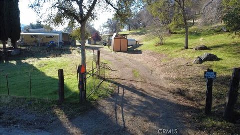 Tiny photo for 46918 Creekside Road, Squaw Valley, CA 93675 (MLS # FR25247079)