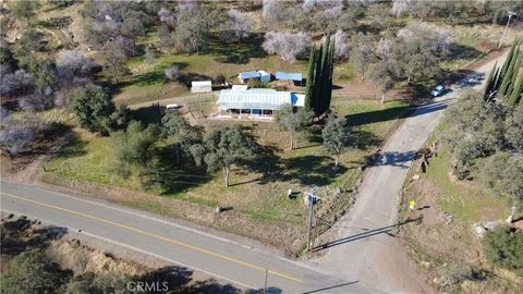 Photo of 46918 Creekside Road, Squaw Valley, CA 93675 (MLS # FR25247079) Photo of 46918 Creekside Road, Squaw Valley, CA 93675 (MLS # FR25247079)