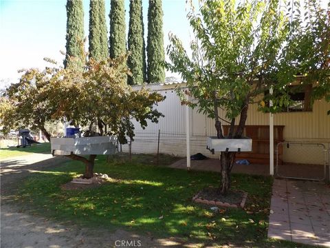 Tiny photo for 46918 Creekside Road, Squaw Valley, CA 93675 (MLS # FR25247079)