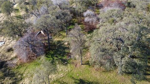 Tiny photo for 46918 Creekside Road, Squaw Valley, CA 93675 (MLS # FR25247079)