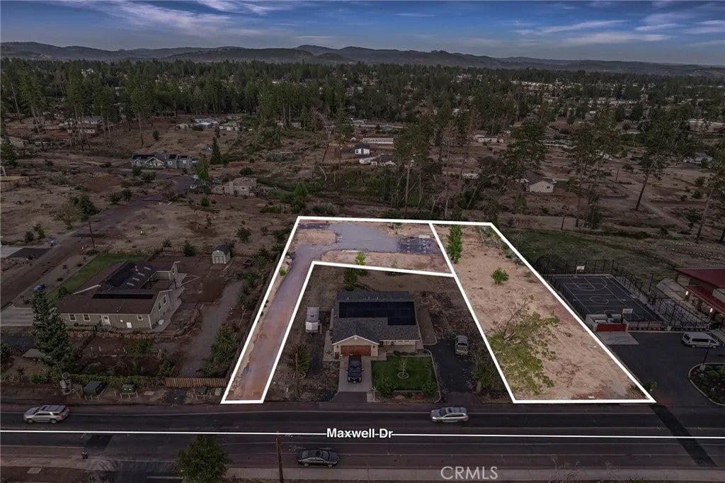 Photo of 6000 Maxwell Dr, Paradise, CA 95969 (MLS # SN26182110)