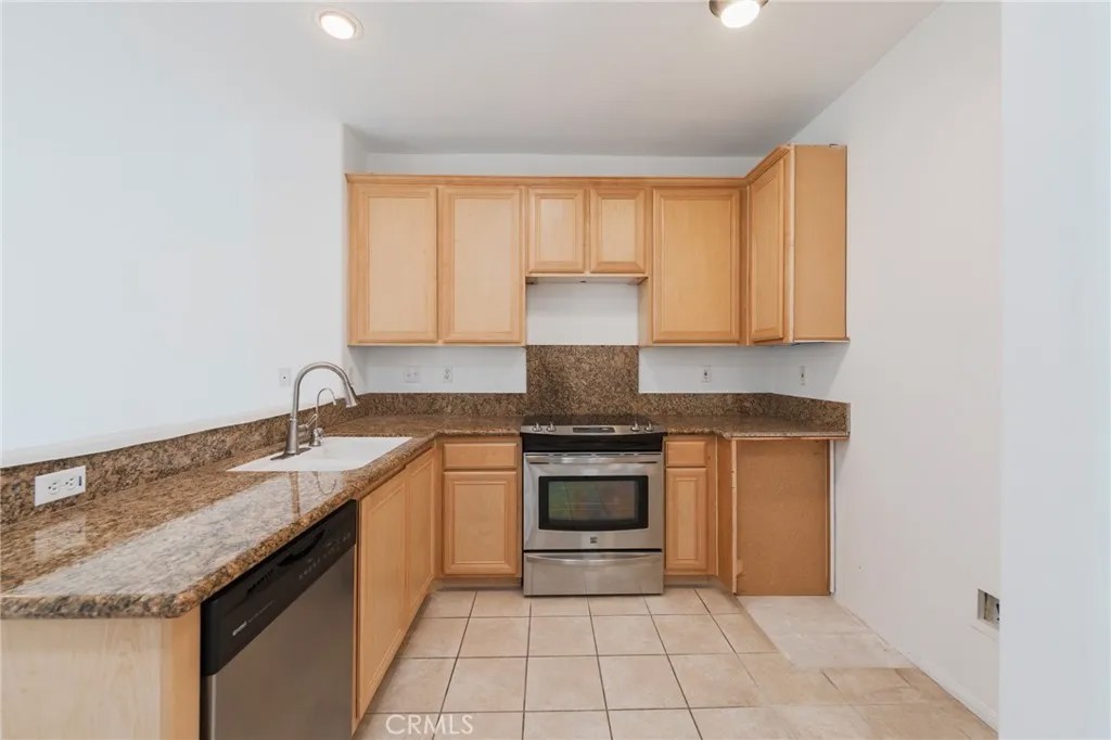 3550 Torrance 313