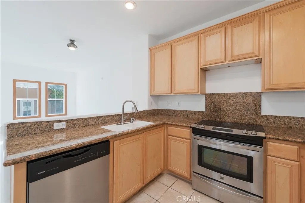 3550 Torrance 313