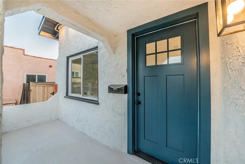 1315 E 55th