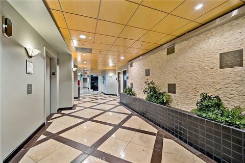 Tiny photo for 1551 4th Avenue #405, San Diego, CA 92101 (MLS # SW25176988)
