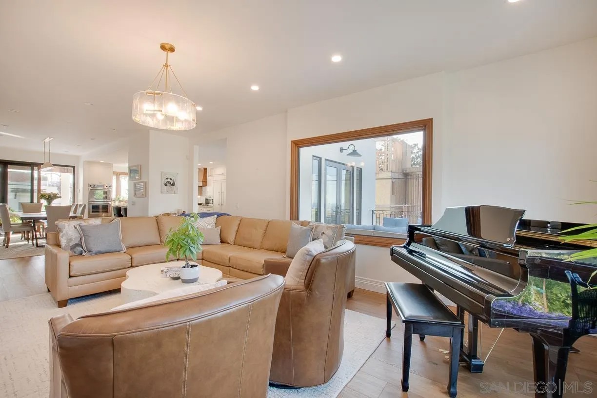 7768 Prospect Pl.