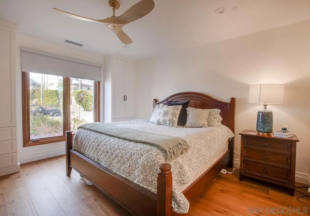 Photo of 7768 Prospect Pl, La Jolla, CA 92037 (MLS # 260011740)