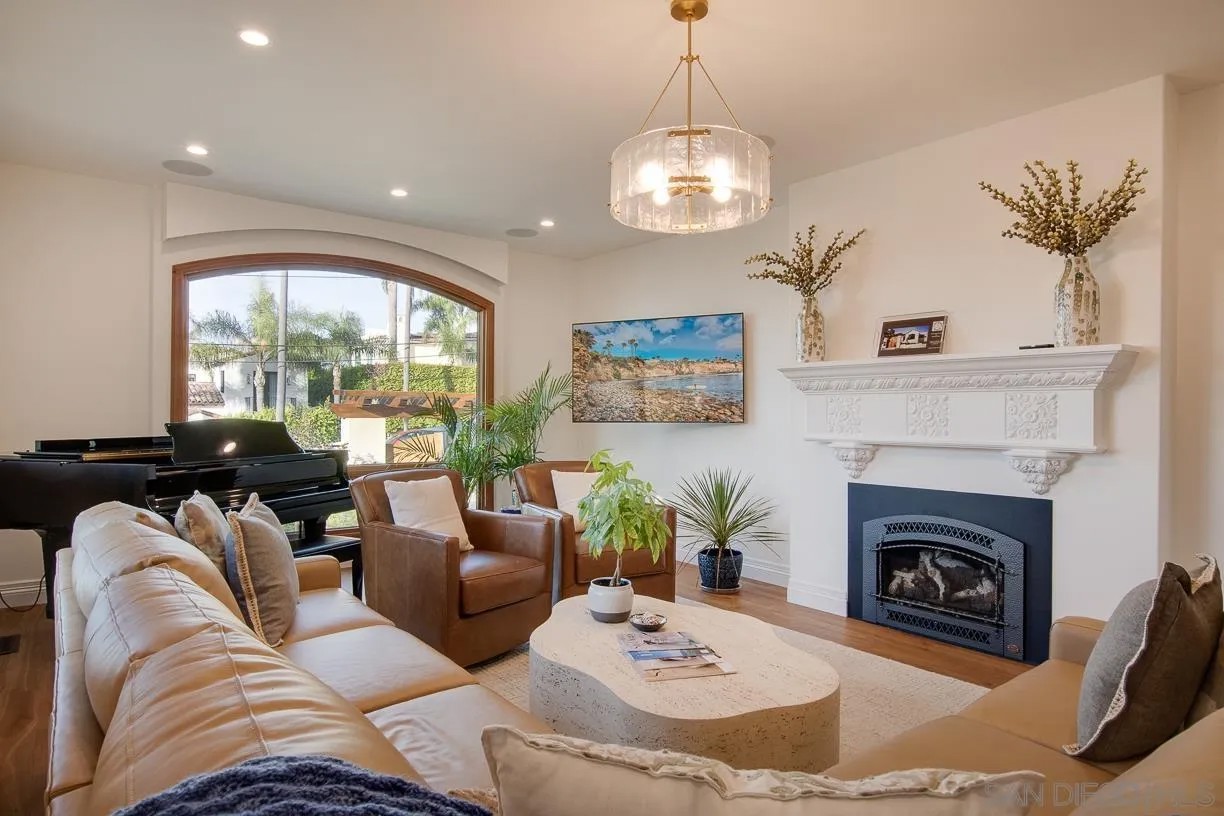 7768 Prospect Pl.