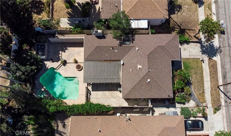 2422 W 238th