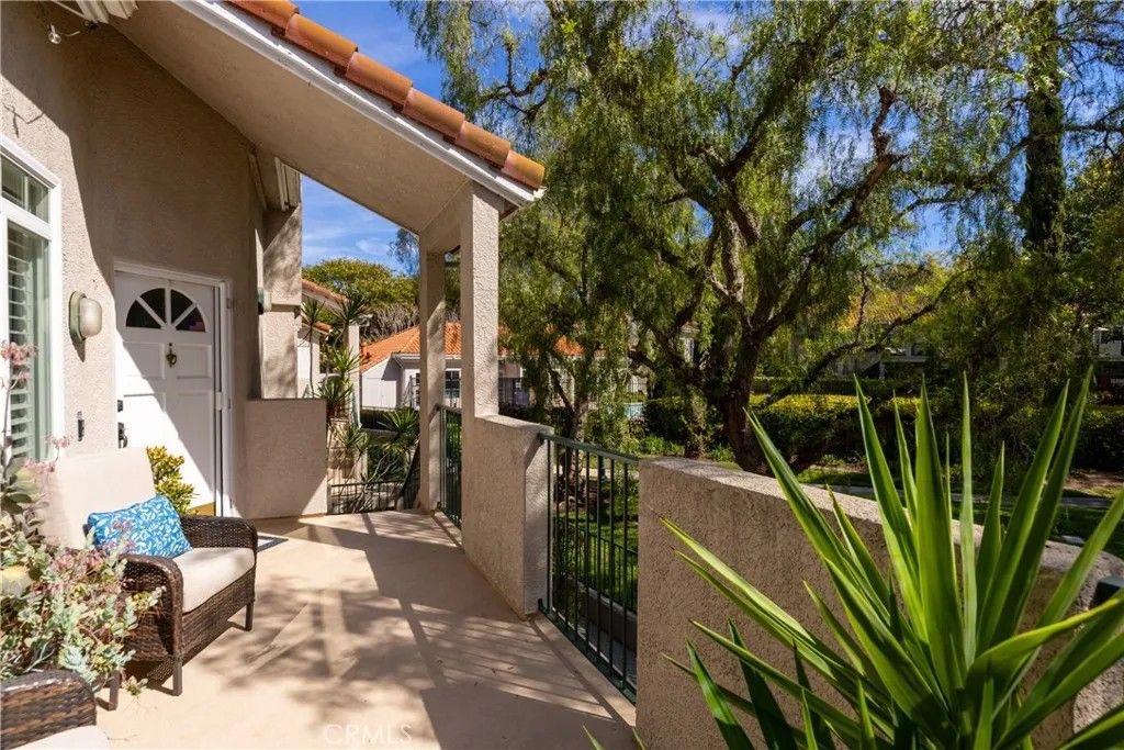 Photo of 74 Cinnamon Teal, Aliso Viejo, CA 92656 (MLS # OC26042018)