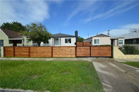 Photo of 551 W 101 Street, Los Angeles, CA 90044 (MLS # MB26050908)