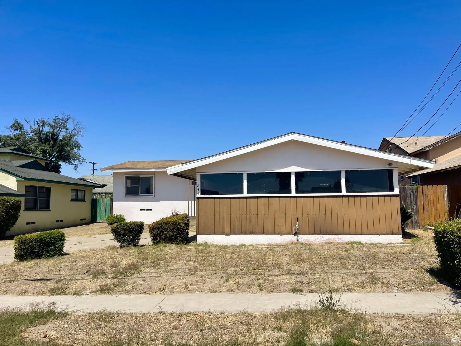 844 Pyramid St