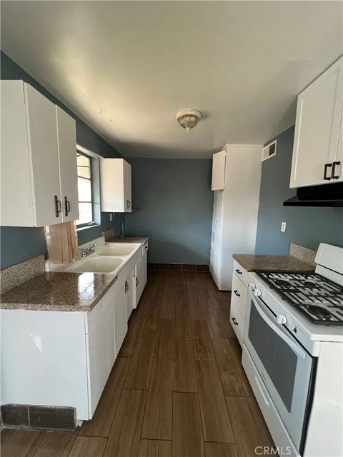 Tiny photo for 901 Wilson Rd, Bakersfield, CA 93308 (MLS # PW25252486)