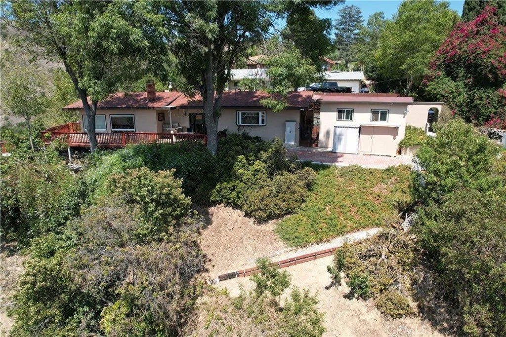 2261 Papaya Drive