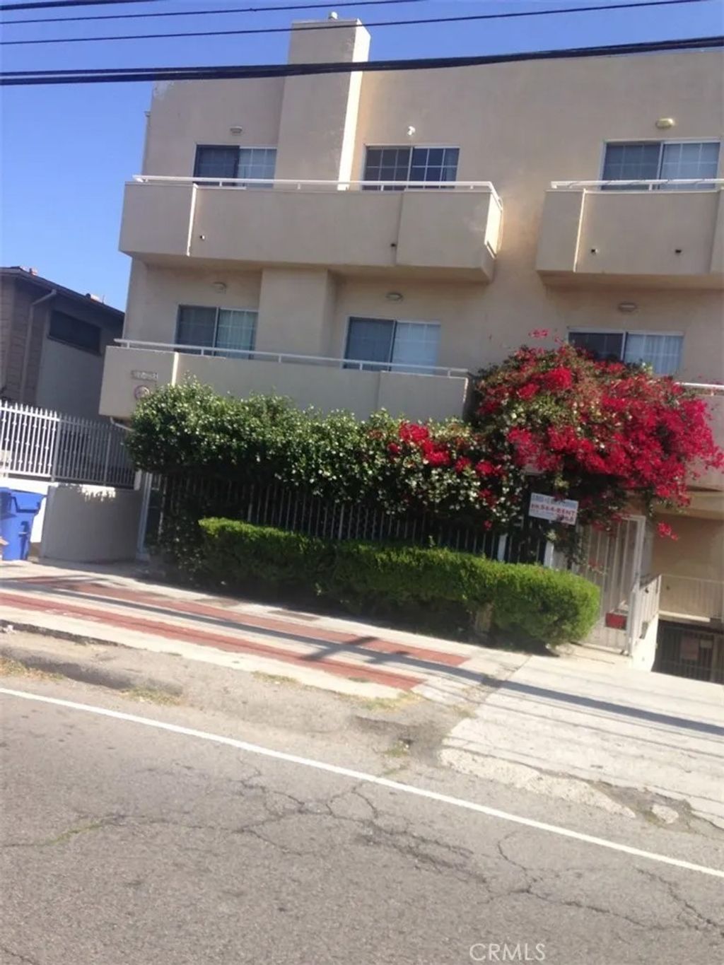 Photo of 11035 Moorpark Street #202, North Hollywood, CA 91602 (MLS # SR26078059)